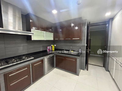 Rent Condo 3 bedrooms 231 sqm., high floor @ Sukhumvit 11, Bangkok, Thailand Rent Condo 3 bedrooms 231 sqm., high floor @ Sukhumvit 11, Bangkok, Thailand