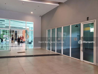 Supalai Lite Ratchada-Narathiwas-Sathorn, Bangkok, Thailand Supalai Lite Ratchada-Narathiwas-Sathorn, Bangkok, Thailand