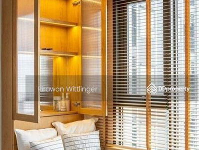 Life One Wireless, Bangkok, Thailand Life One Wireless, Bangkok, Thailand