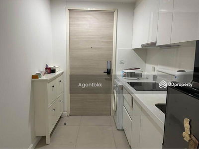 Condolette Light Convent, Bangkok, Thailand Condolette Light Convent, Bangkok, Thailand