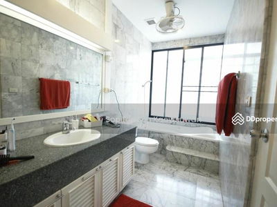 10110, Bangkok, Thailand 10110, Bangkok, Thailand