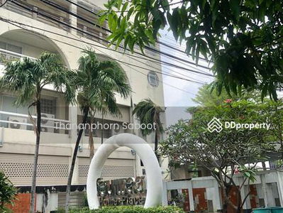 Home Place Sukhumvit 71, Bangkok, Thailand Home Place Sukhumvit 71, Bangkok, Thailand