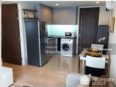 15 Sukhumvit Residences, Bangkok, Thailand 15 Sukhumvit Residences, Bangkok, Thailand