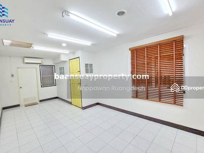 For rent, 2-story detached house, Rama 9 Road, near The Nine Mall, Bangkok., Thailand For rent, 2-story detached house, Rama 9 Road, near The Nine Mall, Bangkok., Thailand