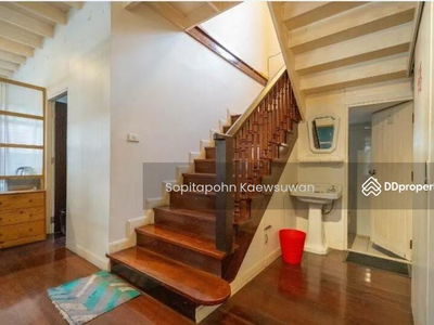 10110, Bangkok, Thailand 10110, Bangkok, Thailand