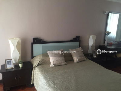 Hawaii Tower, Bangkok, Thailand Hawaii Tower, Bangkok, Thailand