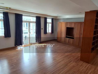 House for rent 3 floors At Sukhumvit 71 (SPSAM 71), Bangkok, Thailand House for rent 3 floors At Sukhumvit 71 (SPSAM 71), Bangkok, Thailand