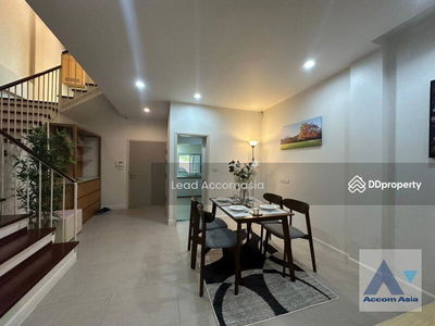 Home Office, Pet friendly | 4 Bedrooms Townhouse for Rent in Sukhumvit, Bangkok near BTS Ekkamai, Bangkok, Thailand Home Office, Pet friendly | 4 Bedrooms Townhouse for Rent in Sukhumvit, Bangkok near BTS Ekkamai, Bangkok, Thailand