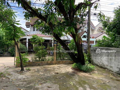 Chuan Chuen Village, Bang Khen, Bangkok, Thailand Chuan Chuen Village, Bang Khen, Bangkok, Thailand