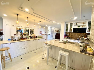 Republic Garden, Vietnam Republic Garden, Vietnam