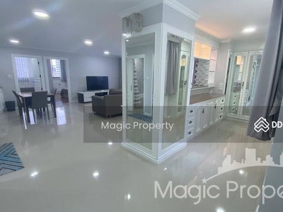 Supalai Place Sukhumvit 39, Bangkok, Thailand Supalai Place Sukhumvit 39, Bangkok, Thailand