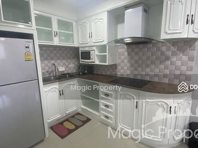 Supalai Place Sukhumvit 39, Bangkok, Thailand Supalai Place Sukhumvit 39, Bangkok, Thailand