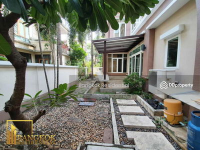 House in Compound, Bangkok, Thailand House in Compound, Bangkok, Thailand