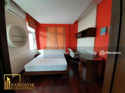 House in Compound, Bangkok, Thailand House in Compound, Bangkok, Thailand