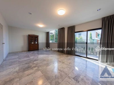 3 Bedrooms Townhouse For Rent in Sathorn, Bangkok near AA26624, Bangkok, Thailand 3 Bedrooms Townhouse For Rent in Sathorn, Bangkok near AA26624, Bangkok, Thailand