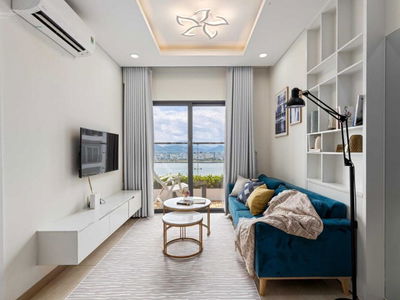 The Monarchy, Vietnam  The Monarchy, Vietnam