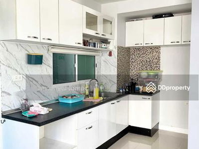 Town Avenue Rama 9, Bangkok, Thailand Town Avenue Rama 9, Bangkok, Thailand