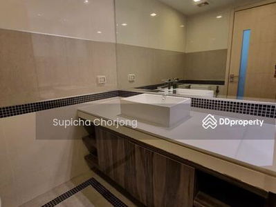 Wongamat Tower, Chon Buri, Thailand Wongamat Tower, Chon Buri, Thailand