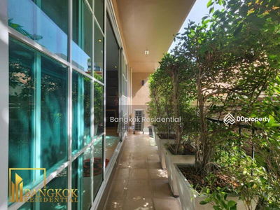 3 Bedroom Apartment in Phloen Chit, Bangkok, Thailand 3 Bedroom Apartment in Phloen Chit, Bangkok, Thailand
