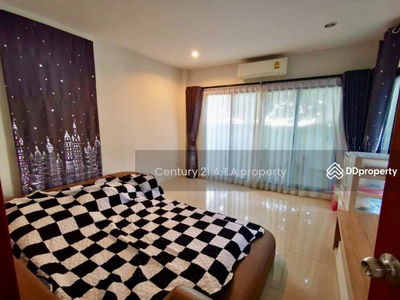 the complete sriracha, Chon Buri, Thailand the complete sriracha, Chon Buri, Thailand