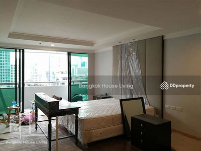 Insaf Tower, Bangkok, Thailand Insaf Tower, Bangkok, Thailand