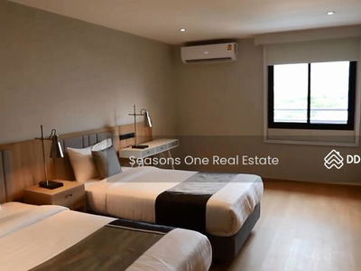 For rent, newly renovated apartment, 3 bedrooms, 260 sq m. @Ekamai., Bangkok, Thailand For rent, newly renovated apartment, 3 bedrooms, 260 sq m. @Ekamai., Bangkok, Thailand
