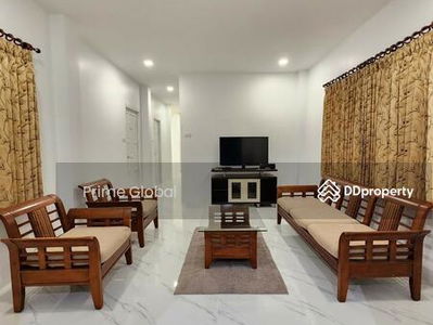 Phuket City home, Phuket, Thailand Phuket City home, Phuket, Thailand