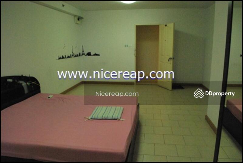 City Home Tha-Phra Intersection, Bangkok, Thailand City Home Tha-Phra Intersection, Bangkok, Thailand