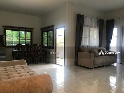 Housing in Ban Ratsada, Thailand Housing in Ban Ratsada, Thailand