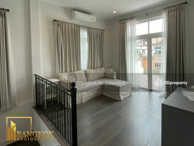 House in Compound, Samut Prakan, Thailand House in Compound, Samut Prakan, Thailand