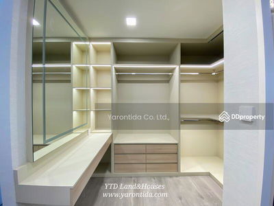 Mantana Bangna-Wongwaen, Bangkok, Thailand Mantana Bangna-Wongwaen, Bangkok, Thailand