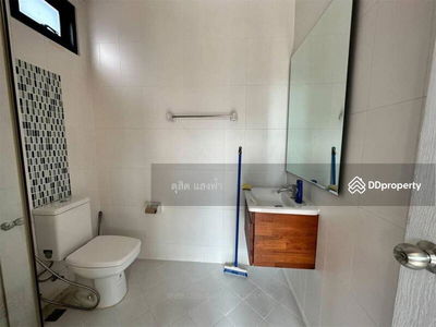 Townhome for rent Palm Hill Tiger Zoo, Sriracha, good location next to the road, Chon Buri, Thailand Townhome for rent Palm Hill Tiger Zoo, Sriracha, good location next to the road, Chon Buri, Thailand