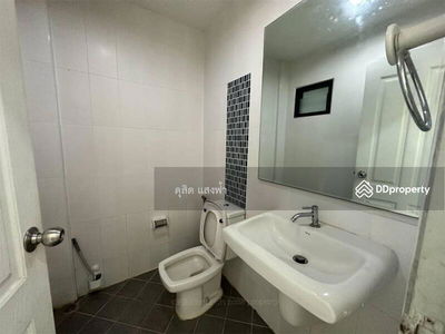 Townhome for rent Palm Hill Tiger Zoo, Sriracha, good location next to the road, Chon Buri, Thailand Townhome for rent Palm Hill Tiger Zoo, Sriracha, good location next to the road, Chon Buri, Thailand