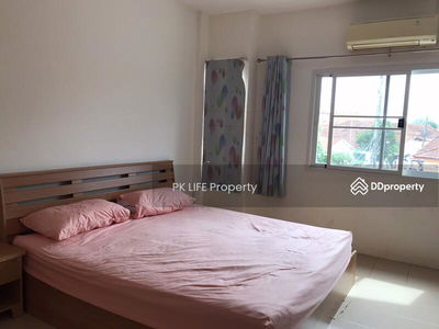 Housing in Ban Talat Nua, Thailand Housing in Ban Talat Nua, Thailand