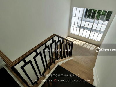 Panya Village Pattanakarn, Bangkok, Thailand Panya Village Pattanakarn, Bangkok, Thailand