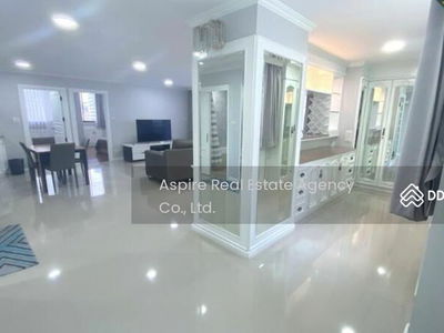 Supalai Place Sukhumvit 39, Bangkok, Thailand Supalai Place Sukhumvit 39, Bangkok, Thailand