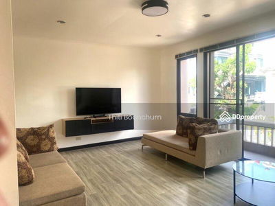 Townhouse, 4 Bed, Huai Khwang, Near KIS International School, Bangkok, Thailand Townhouse, 4 Bed, Huai Khwang, Near KIS International School, Bangkok, Thailand