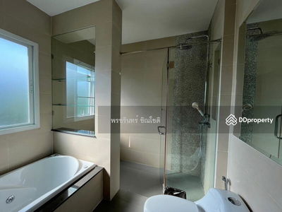 Grand Bangkok Boulevard Rama 9-Srinagarindra, Bangkok, Thailand Grand Bangkok Boulevard Rama 9-Srinagarindra, Bangkok, Thailand