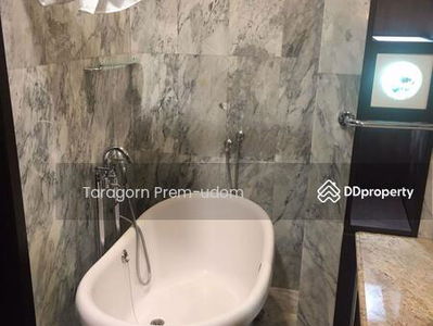 Asoke Towers, Bangkok, Thailand Asoke Towers, Bangkok, Thailand