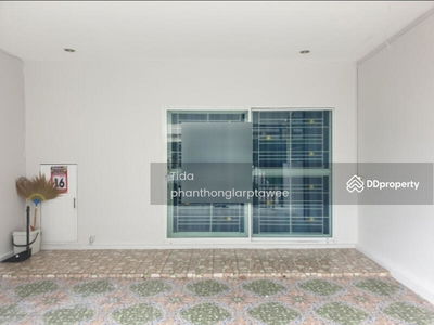 Villette Lite Pattanakarn, Bangkok, Thailand Villette Lite Pattanakarn, Bangkok, Thailand