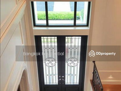 House in Compound, Bangkok, Thailand House in Compound, Bangkok, Thailand