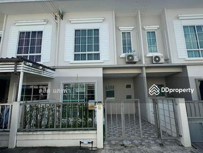 Townhome for rent, J City Sriracha, fully furnished, ready to move in, Chon Buri, Thailand Townhome for rent, J City Sriracha, fully furnished, ready to move in, Chon Buri, Thailand