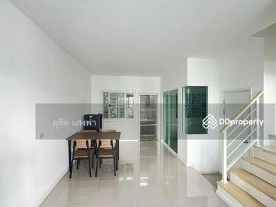 Townhome for rent, J City Sriracha, fully furnished, ready to move in, Chon Buri, Thailand Townhome for rent, J City Sriracha, fully furnished, ready to move in, Chon Buri, Thailand