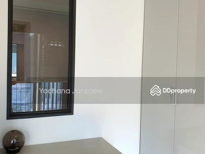 Life One Wireless, Bangkok, Thailand Life One Wireless, Bangkok, Thailand