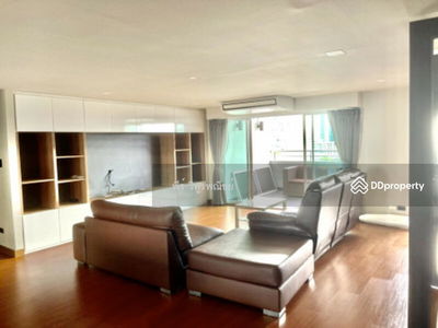 Regent on The Park 2, Bangkok, Thailand Regent on The Park 2, Bangkok, Thailand