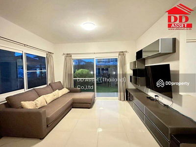 Mantana Kalapapruk – Wongwaen, Bangkok, Thailand Mantana Kalapapruk – Wongwaen, Bangkok, Thailand