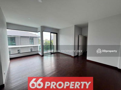 The City Ekkamai-Ladprao, Bangkok, Thailand The City Ekkamai-Ladprao, Bangkok, Thailand