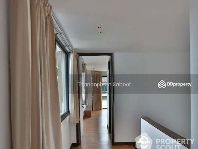 Spacious 4-Bedroom House, Bangkok, Thailand Spacious 4-Bedroom House, Bangkok, Thailand