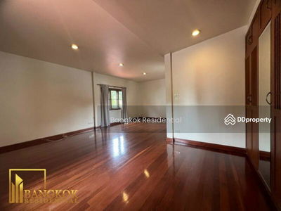 Single House in Compound, Bangkok, Thailand Single House in Compound, Bangkok, Thailand