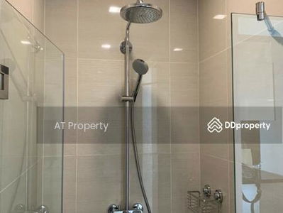 Park Origin Phrom Phong, Bangkok, Thailand Park Origin Phrom Phong, Bangkok, Thailand